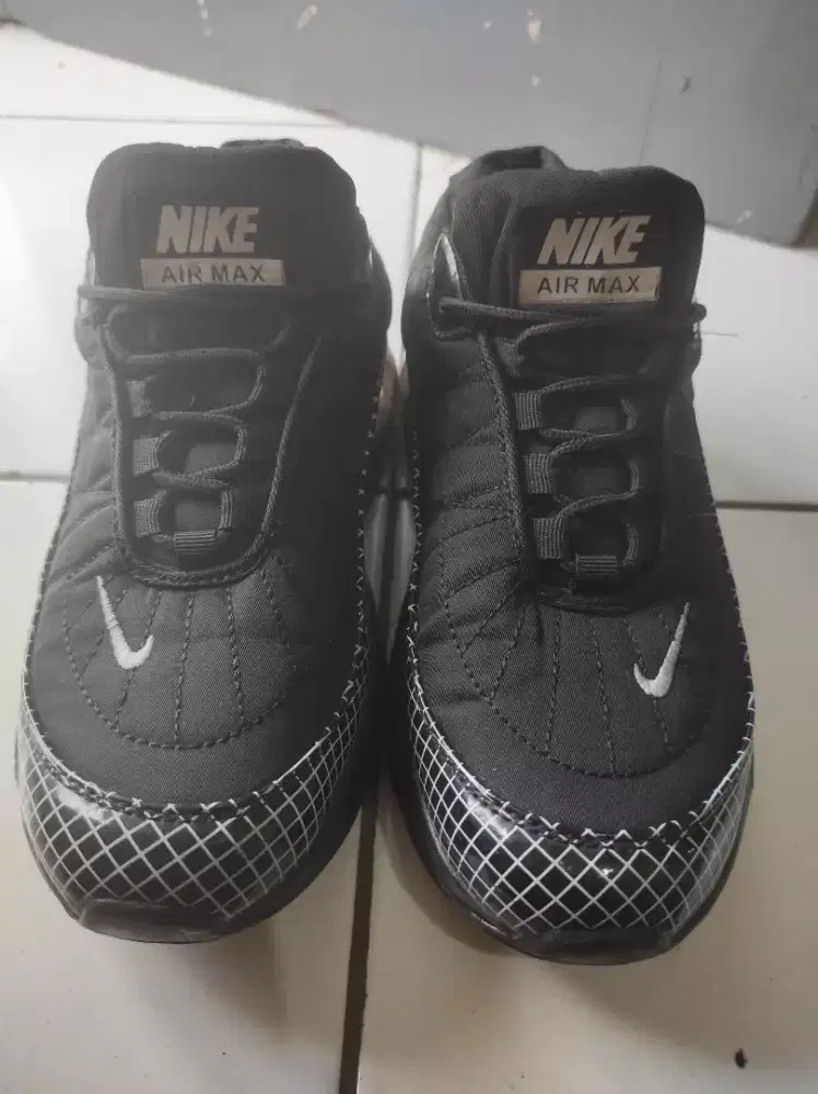 Sepatu Nike Air Max 720 mulus