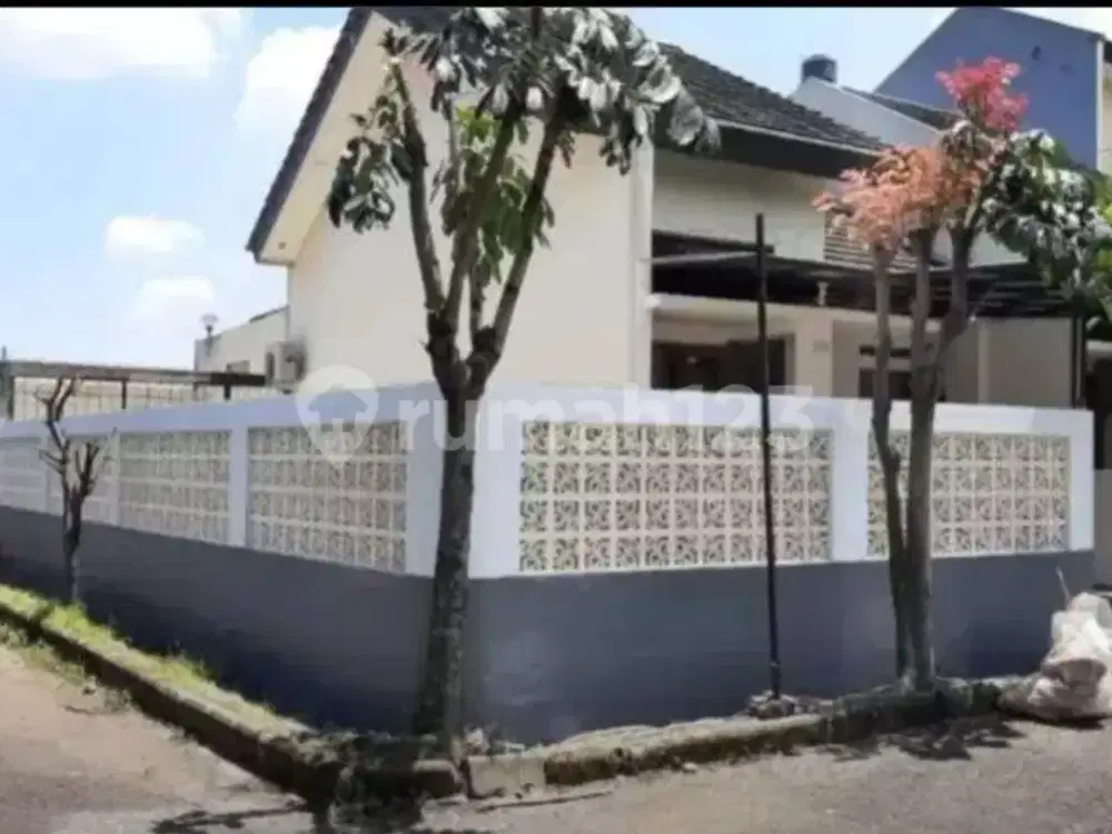 Dijual Rumah Minimalis Posisi Hook Dalam Cluster di Ciwastra Buah Batu Bandung