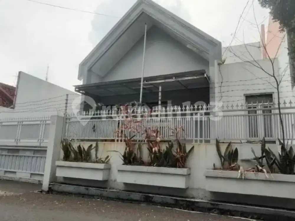 Dijual Rumah Terawat Siap Huni Lokasi Strategis di Sukaluyu Cikutra Bandung Dekat Gasibu Dago