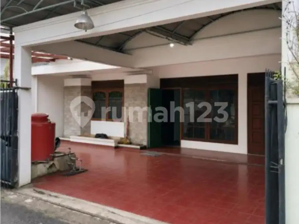 Dijual Rumah Sial Huni Dalam Komplek di Mainroad Jln Peta Bandung