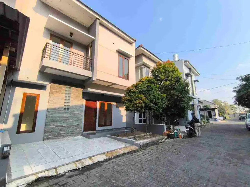 Rumah Bagus Nyaman 2lt Siap Huni di Grogol