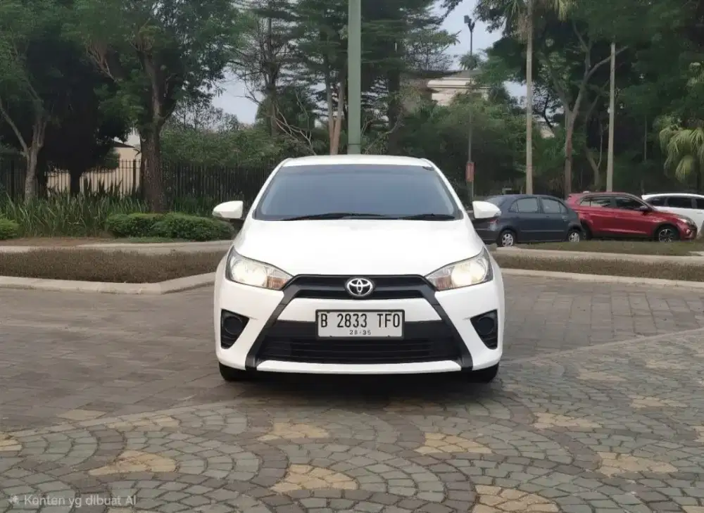 TOYOTA YARIS E AT