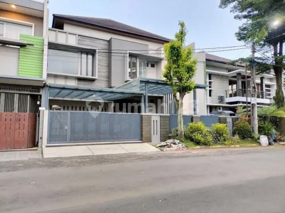 Dijual Rumah Bagus 2 Lantai di Batununggal Indah Estate Bandung