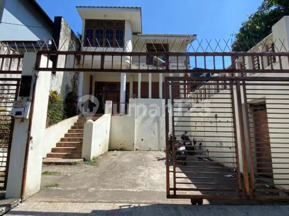 Dijual Rumah Murah Hitung Tanah di Area Strategis