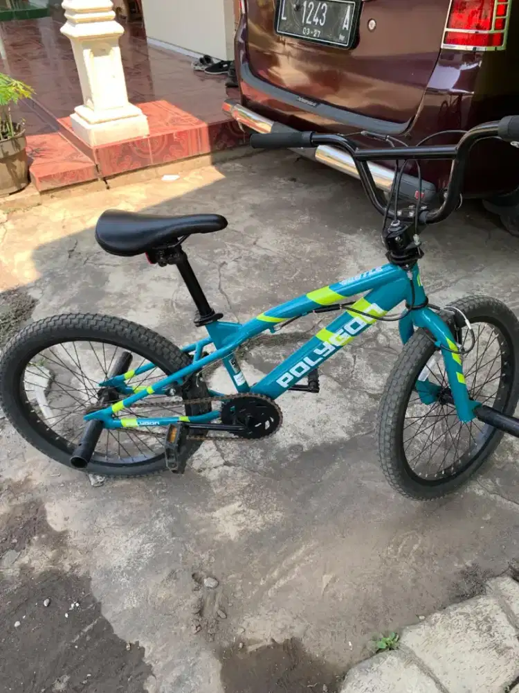 Polygon Hustle Hijau – Siap Pakai (Baret Wajar)