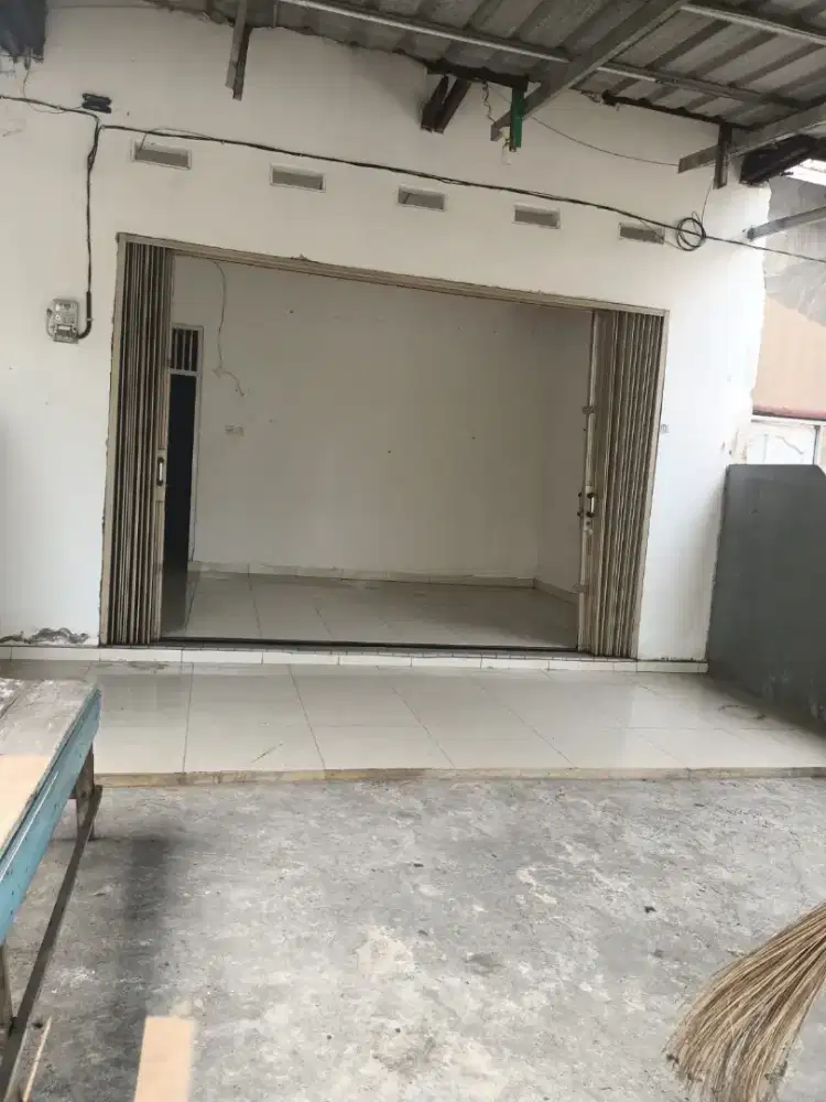 Rumah kontrakan dekat terminal AKAP
