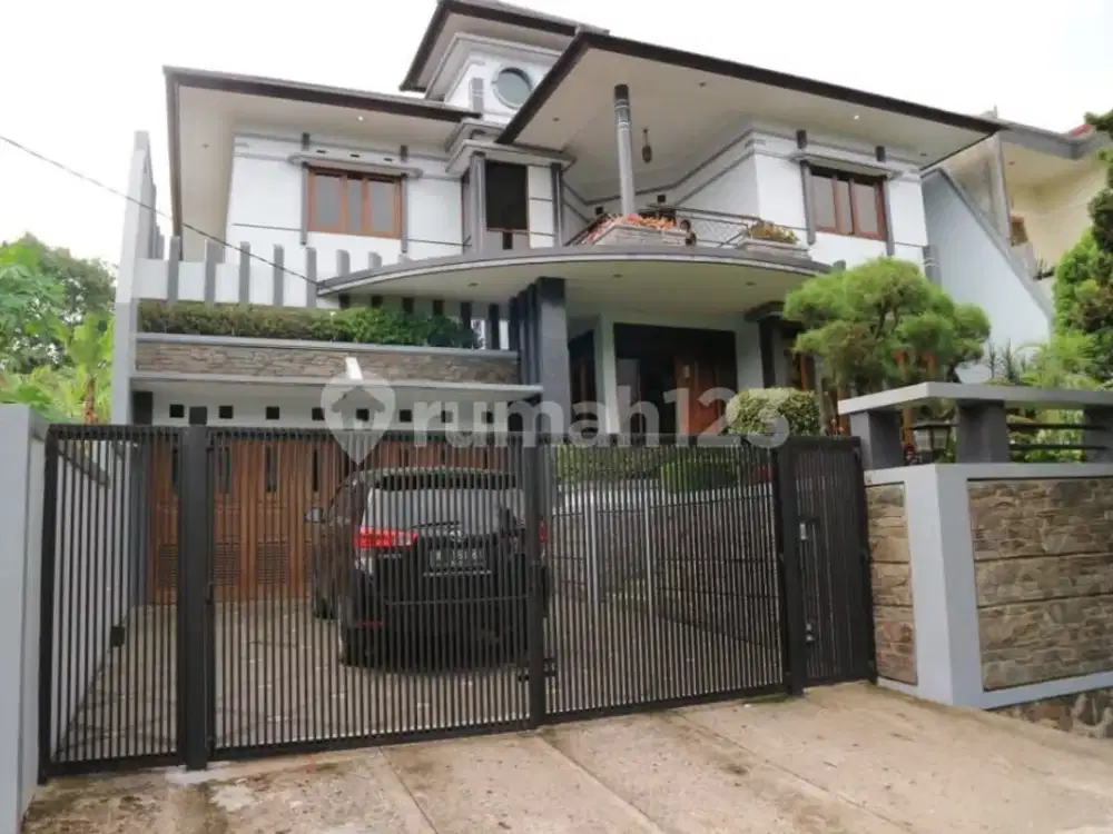 Rumah dago asri dekat kampus ITB bandung