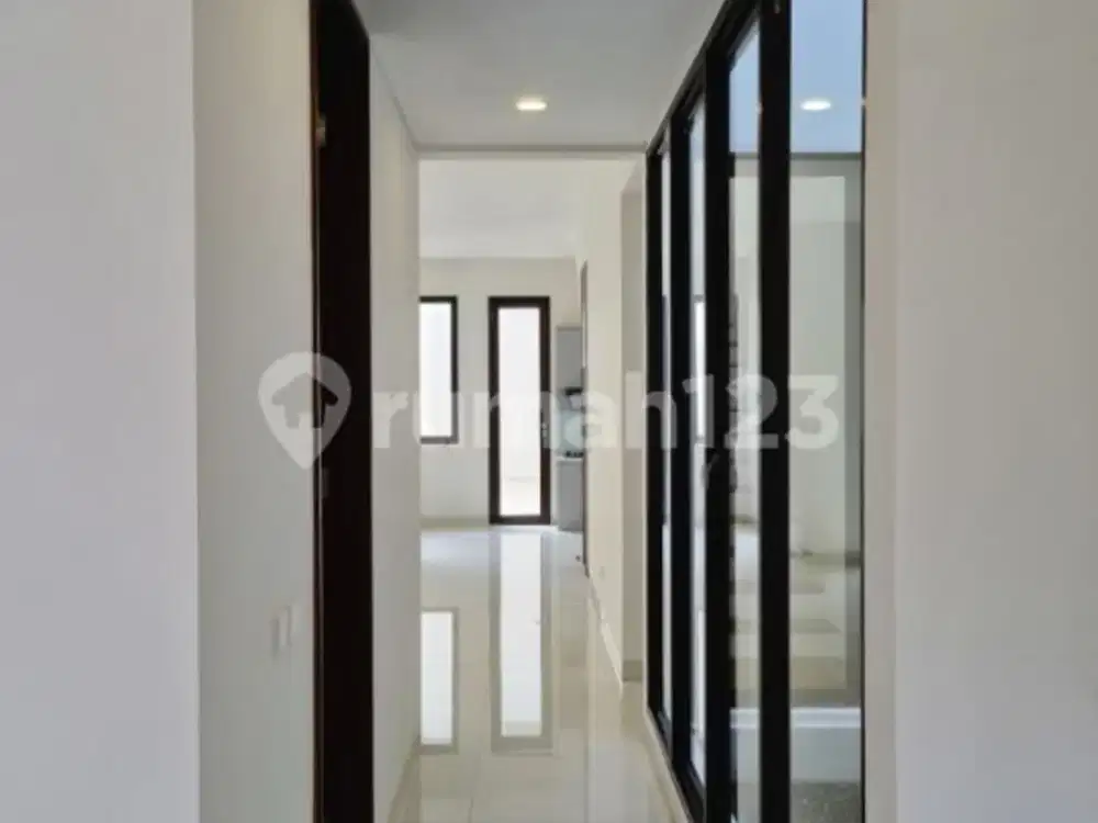 Town House Siap Huni Turun Hrg Rp.6.2m Menjadi Rp.5.5m Di Permata Hijau Jakarta Selatan