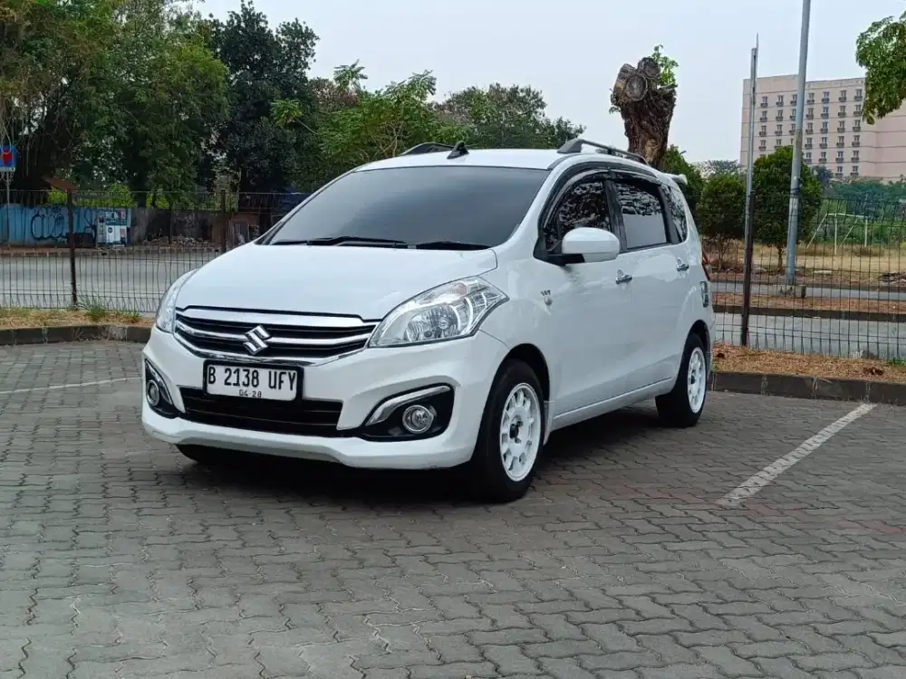Suzuki Ertiga GL 1.5 Manual 2018 Bensin Putih Metalik