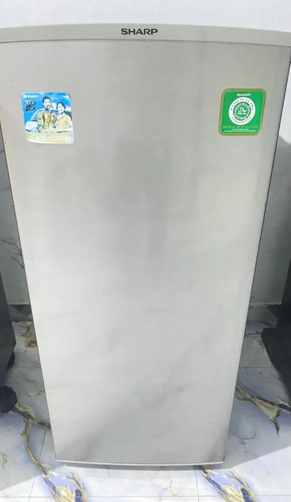 dijual frezeer es