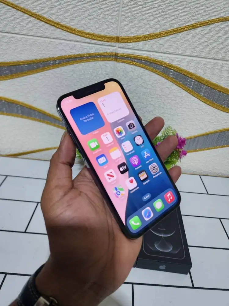 BUTUH LAPTOP SIAP PAKAI HARI INI: Mesin & Layar Sehat Langsung Beli