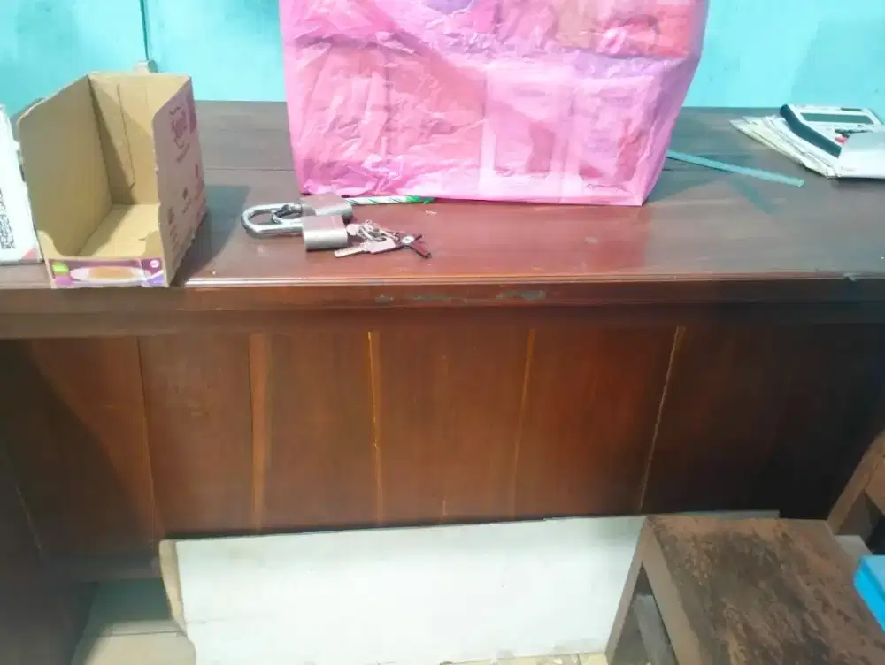 Dijual meja kerja bahan kayu jati