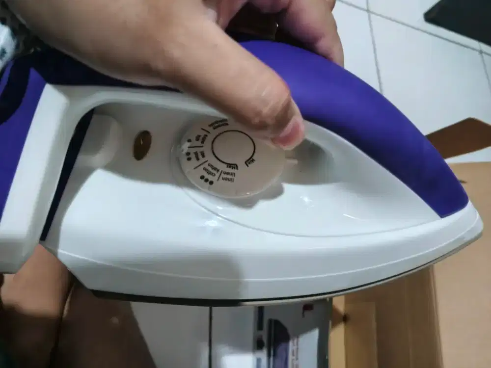 Setrika Tefal Dry Iron Easygliss 40