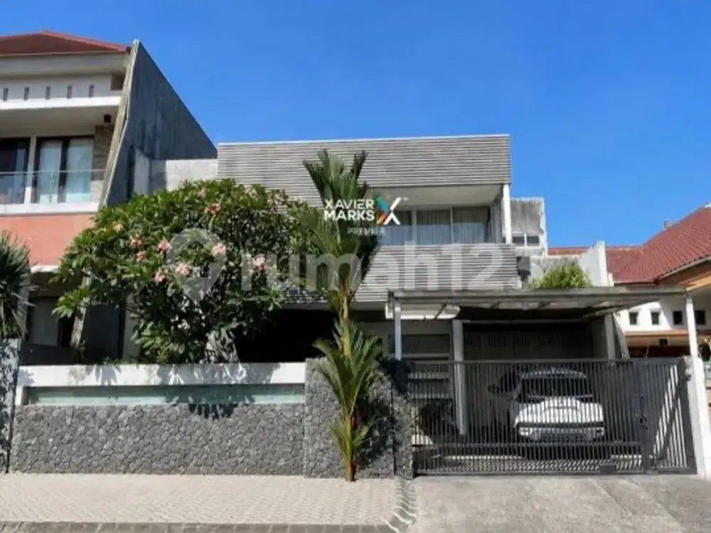 Rumah 2 Lantai SHM Renov Limited di Istana Dieng, Sukun, Malang