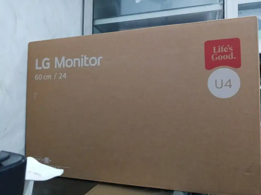 layar monitor LG LED 24U411A-B 24