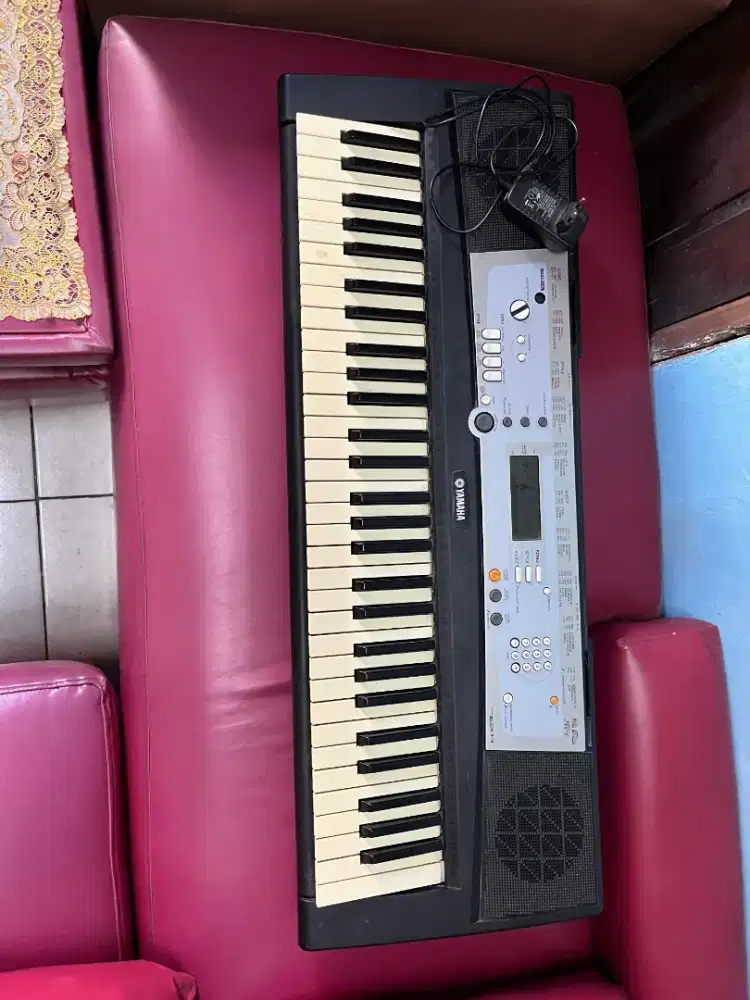 Keyboard Yamaha PSR-E203