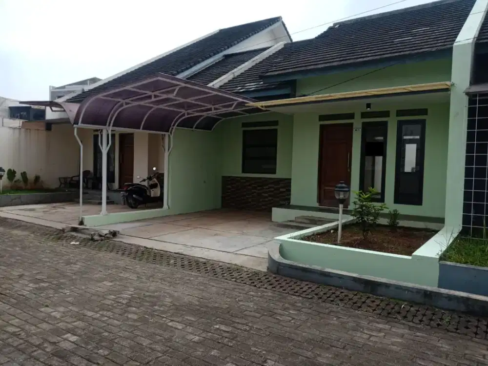 Dijual cepat rumah di cihanjuang siap huni