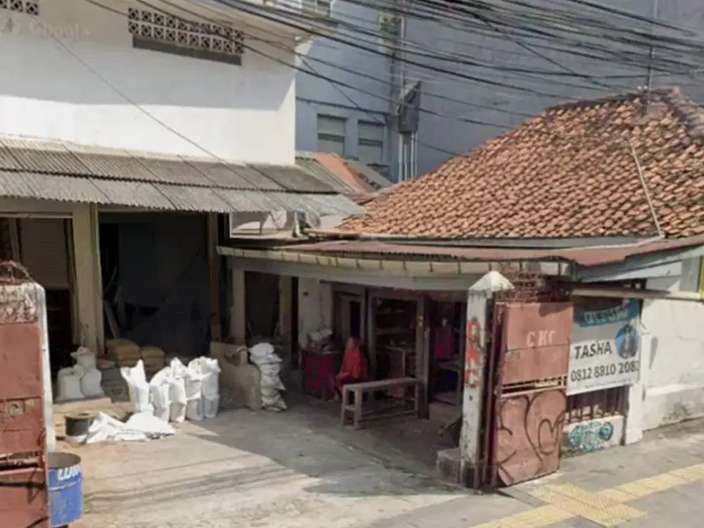 BANGUNAN DI KEBON SIRIH JAKARTA PUSAT