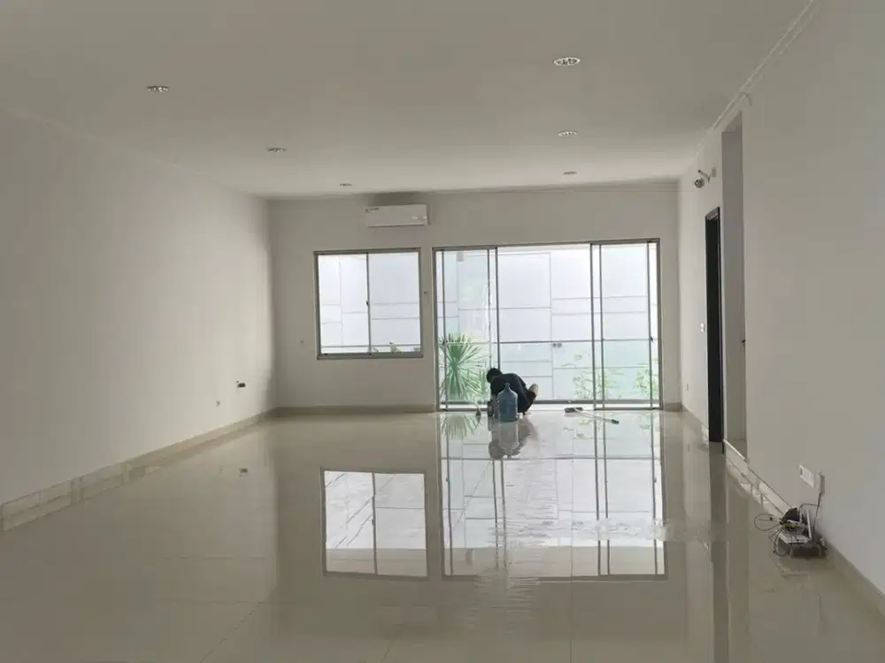 RUMAH DI GOLF ISLAND CLUSTER VIOLIN
