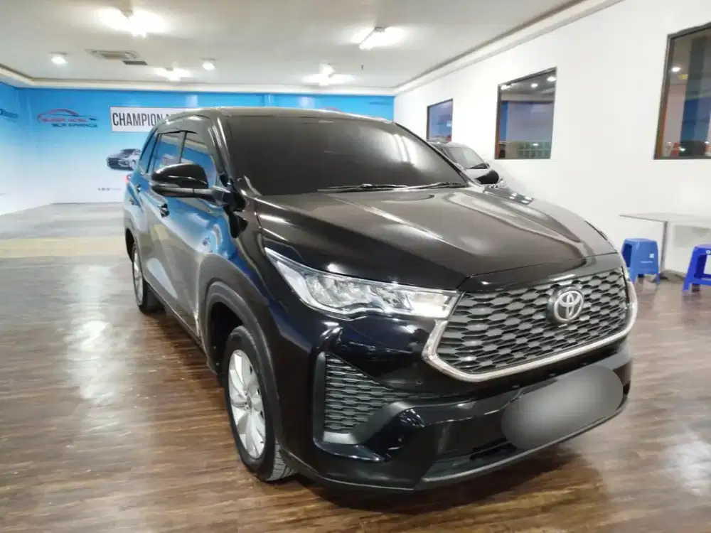 TOYOTA ZENIX V MATIC TH 2022 UNIT BAGUS
