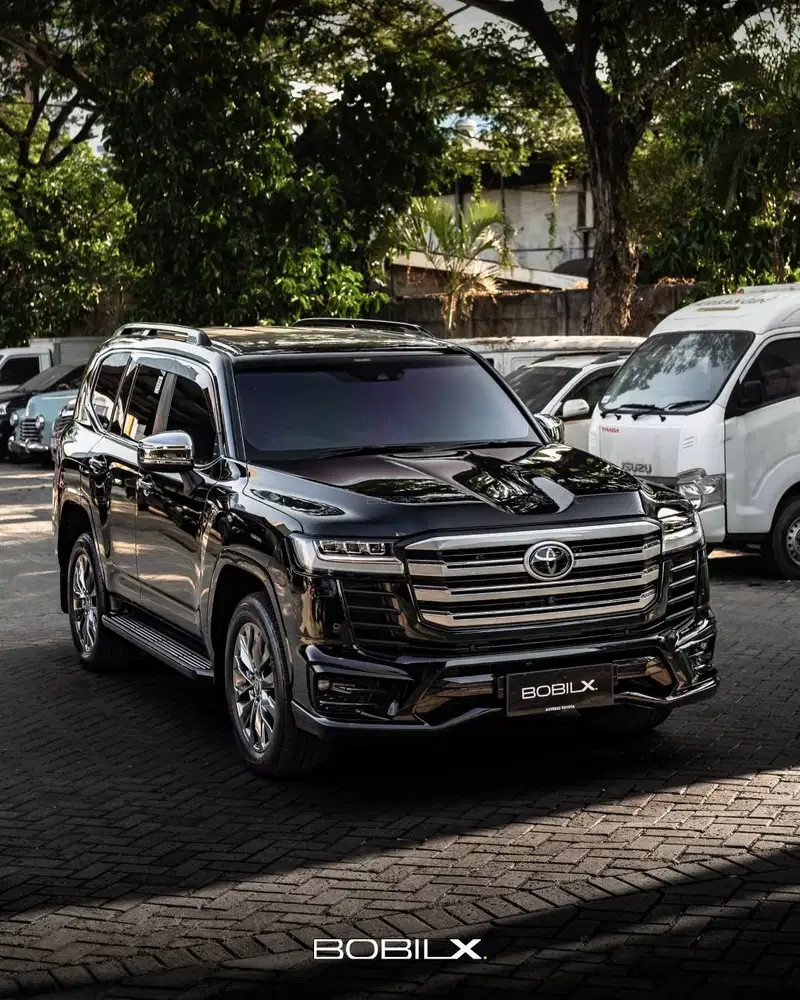 NIK 2024 Toyota Land Cruiser 300 VX-R 4x4 Black on Black