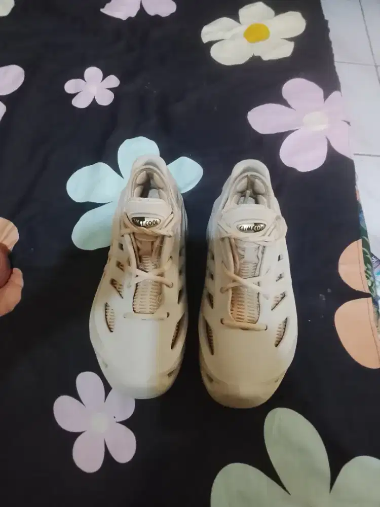Dijual sepatu Adidas climacool cewe ukuran 39