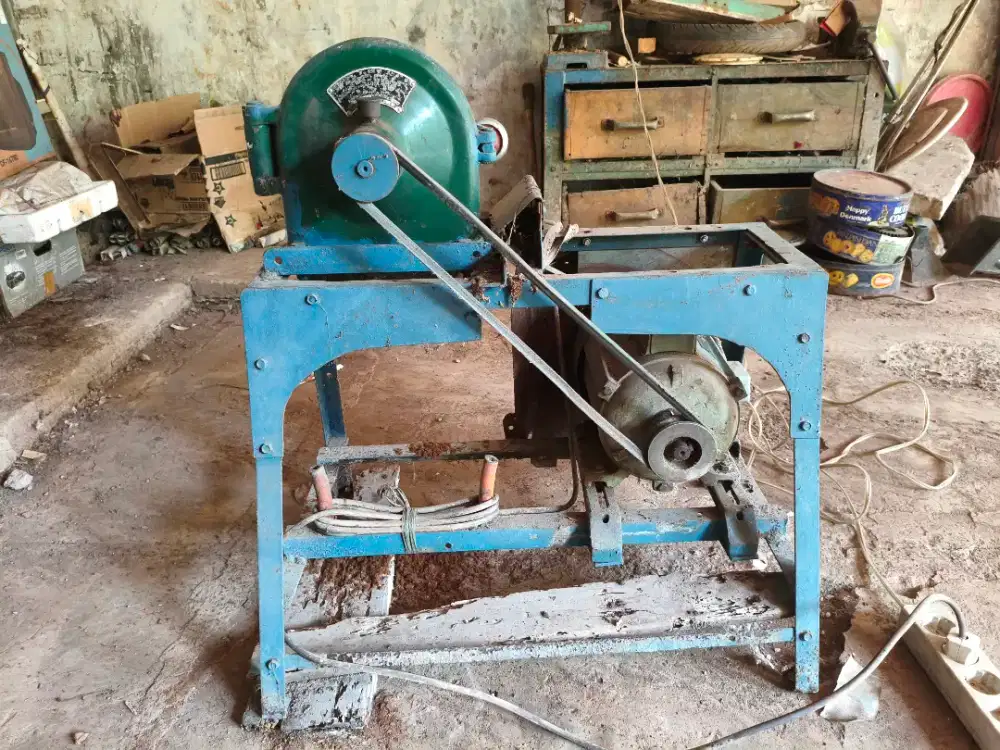 Mesin Giling Tepung/Penepung FFC 15 motor listrik 1 HP Negoin Aja