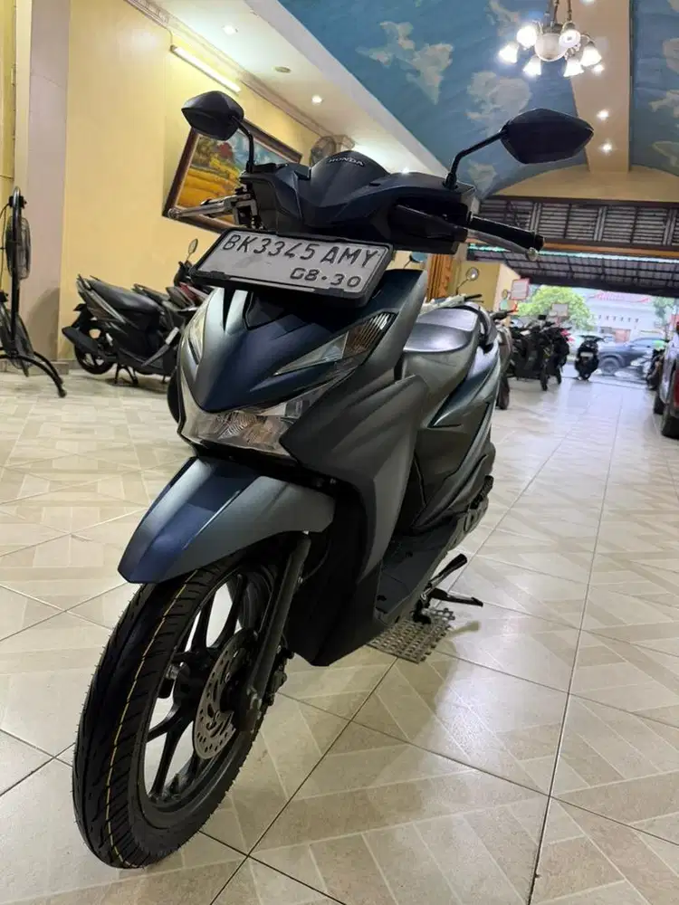 New Beat Deluxe CBS ISS(Smart Key)Cantik*Odomtr 8.000 KM*plaza motor