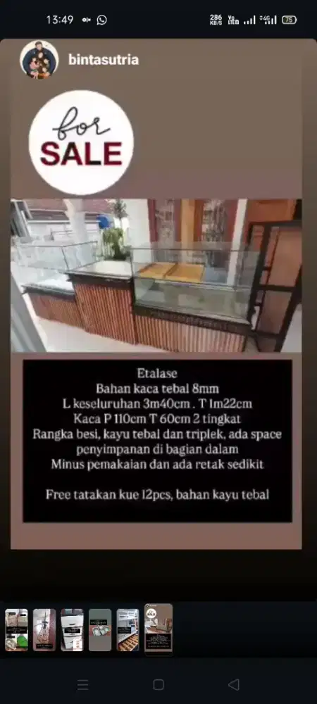 Etalase kaca untuk jualan