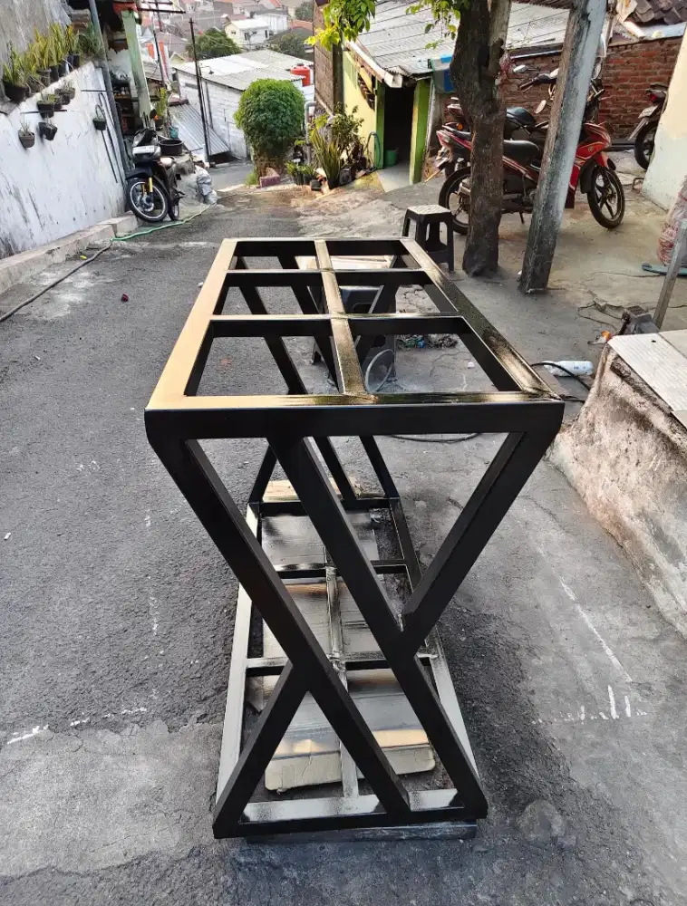 Meja Aquarium bahan Holo Galvanis