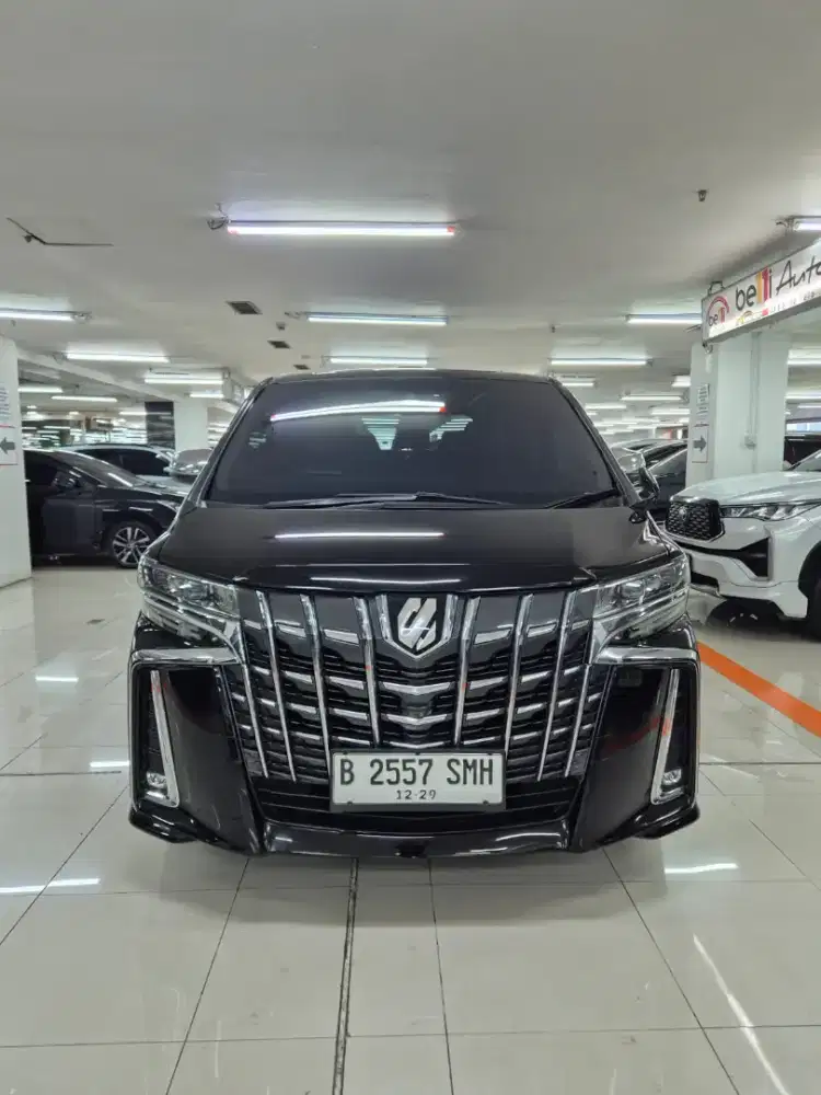 Toyota alphard sc 2018 facelift hitam km 57rban pribadi