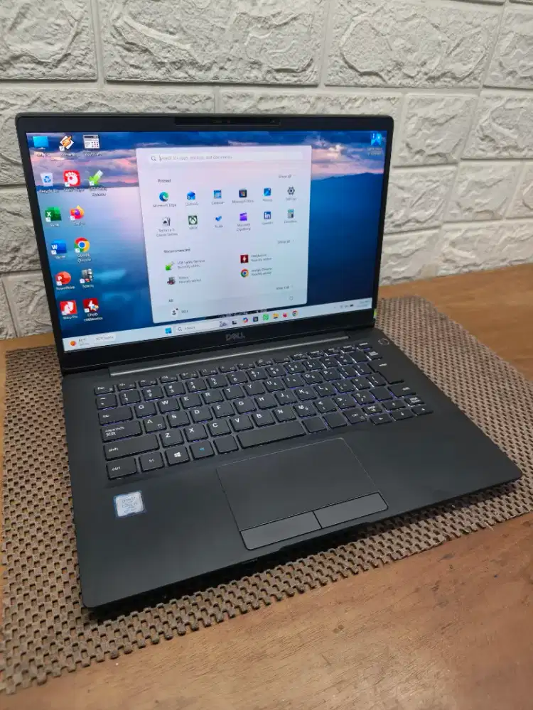 Dell Latitude 7300 intel Core i5 Gen-8 (8/256gb) 13,3 inch FHD NORMAL