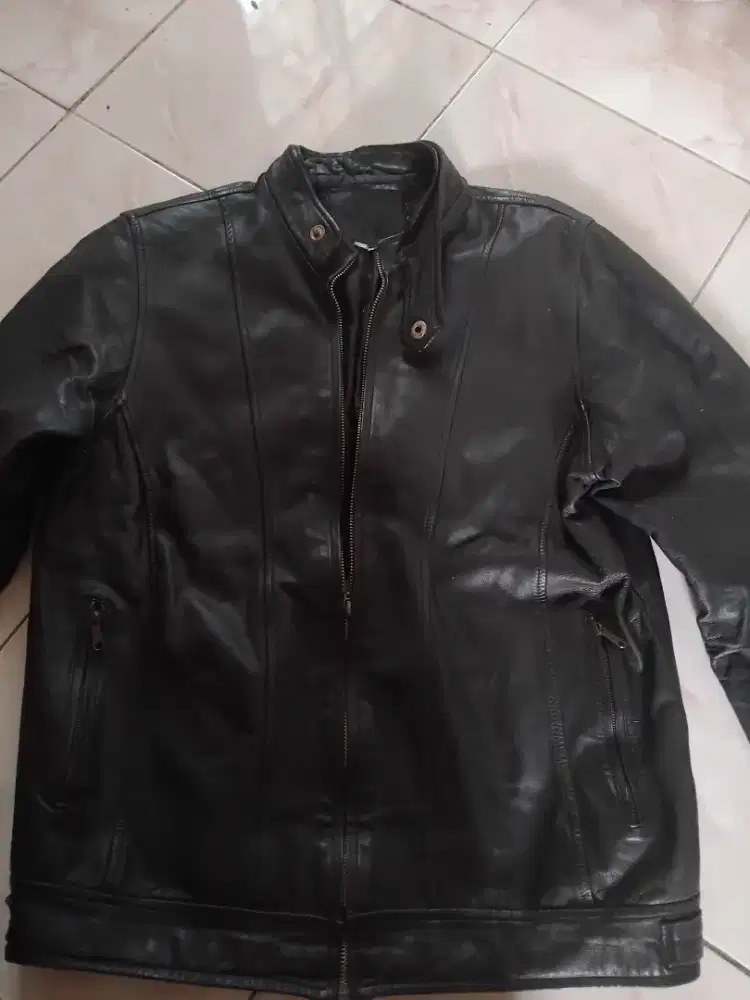 Jaket kulit Nego
