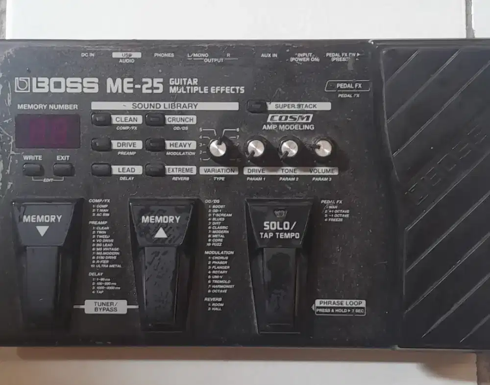 Efek Boss ME 25