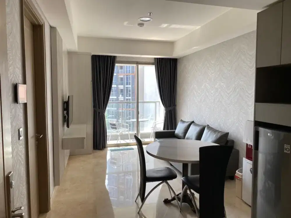 APARTEMEN GOLD COAST TOWER BAHAMA