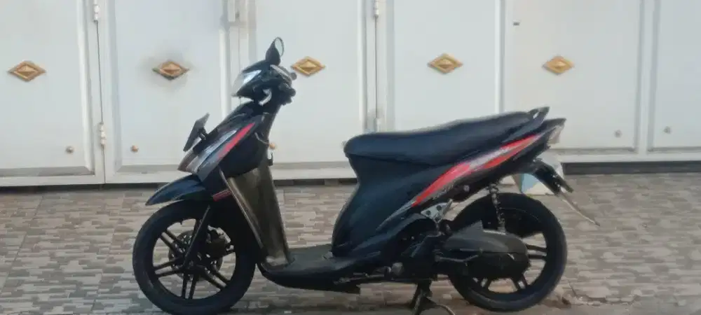 Suzuki spin 2009 pjk hidup dan surat lengkap, cat ori, mesin kering .