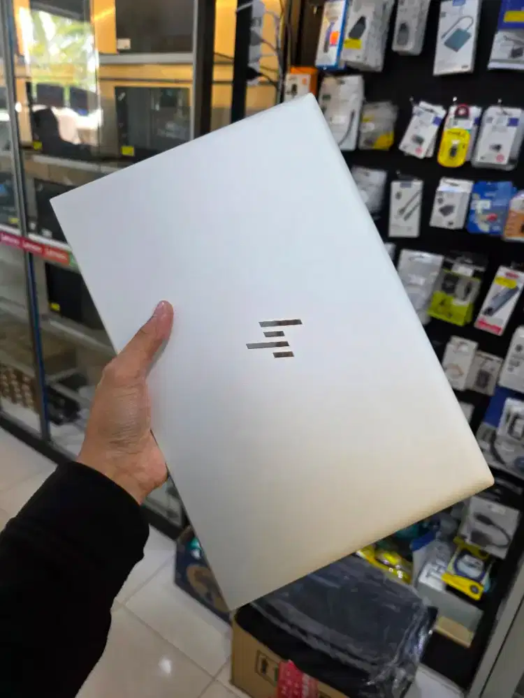 HP Elitebook 845 G8 Ryzen 7