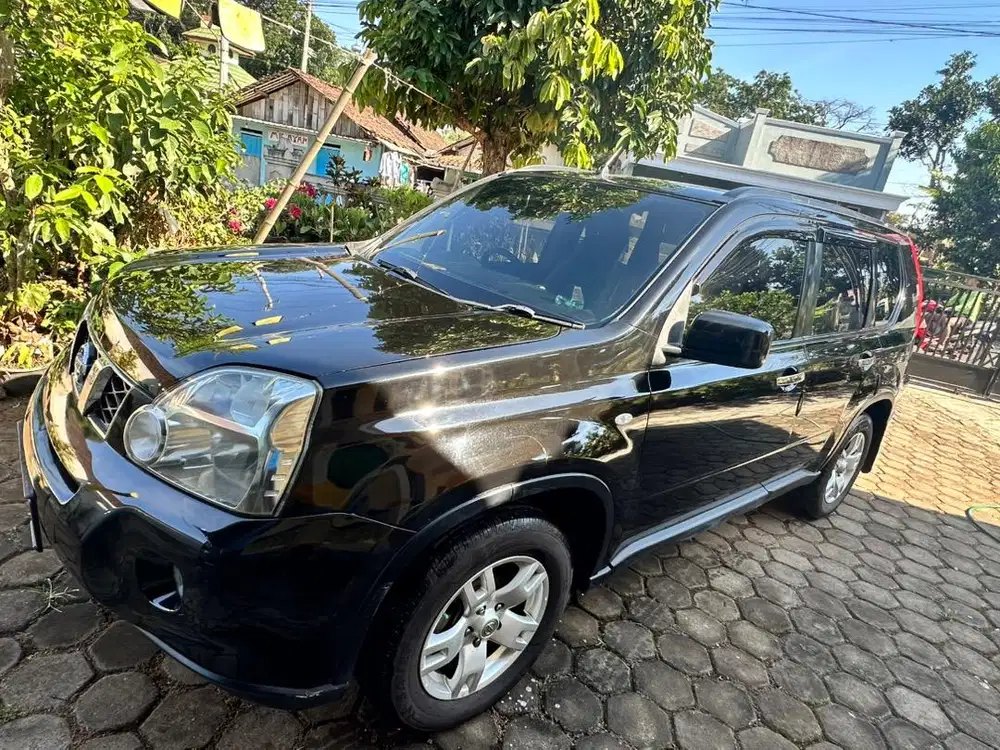NISSAN XTRAIL - MT