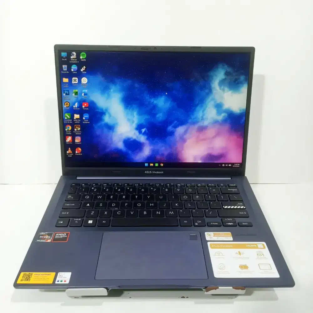 LAPTOP ASUS VIVOBOOK M1403Q