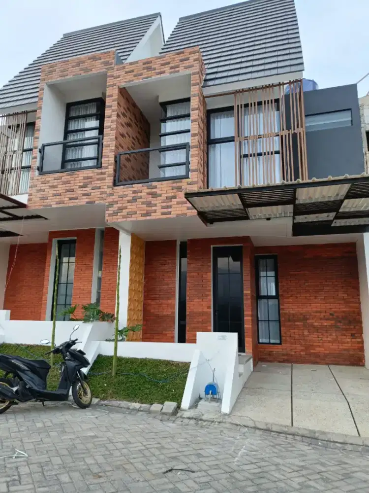 Villa batu ready kolam besar full view gunung satpam 24 jam sewa aktif