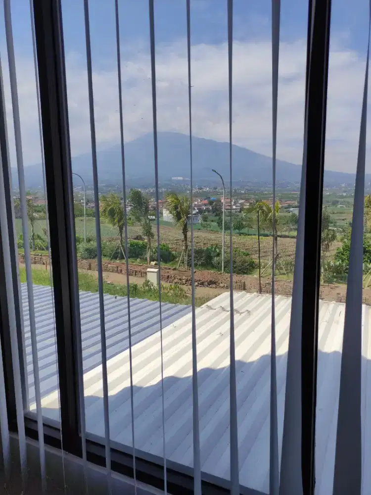BU nego sampai deal Villa batu ready kolam besar, full view gunung