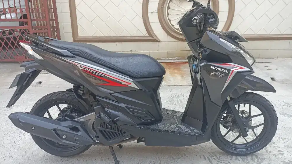 Honda Vario 125 LED tahun 2016 ( pajak baru 11-2027 )
