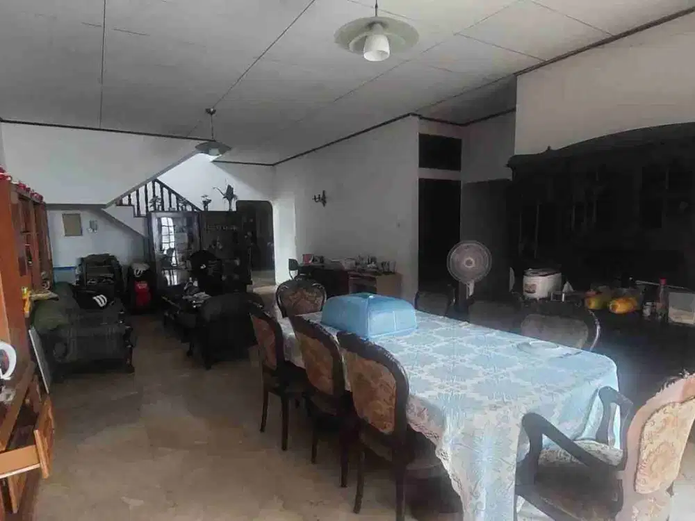 Rumah Terawat Kuningan Area