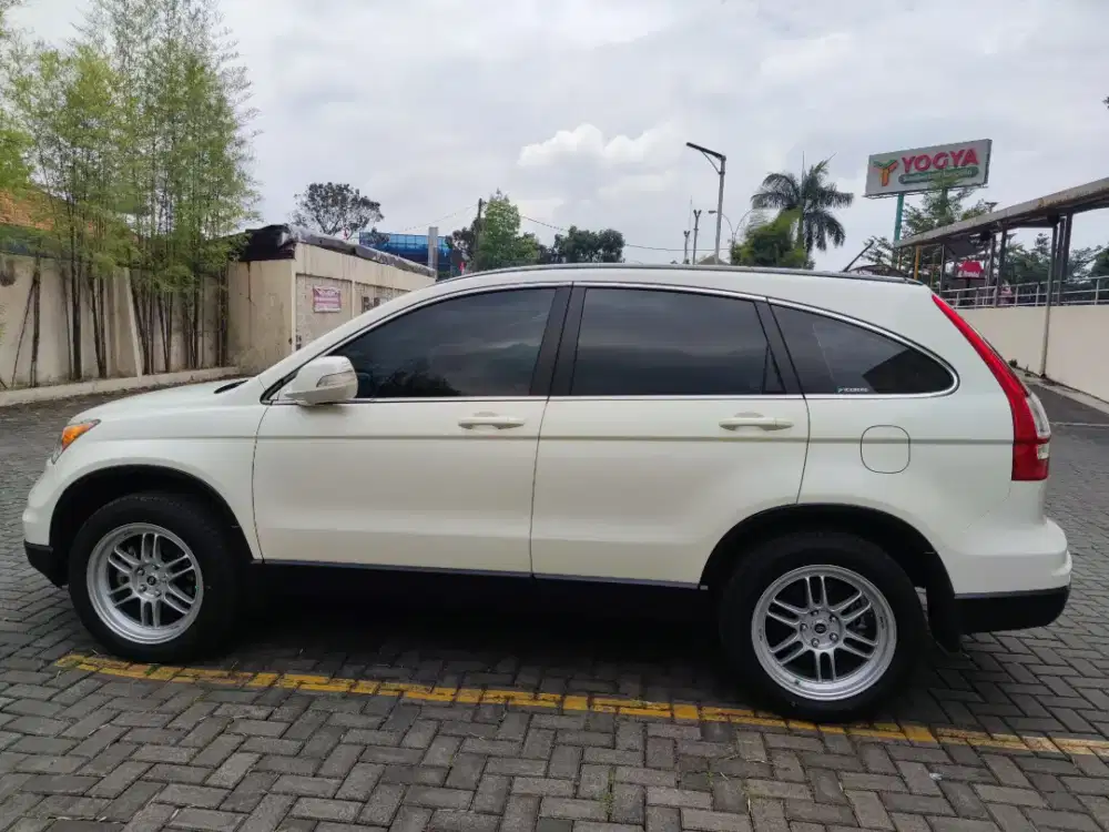 CRV 2011 AT VERY LOW KM ISTIMEWA SIMPANAN BANYAK UPGRADE