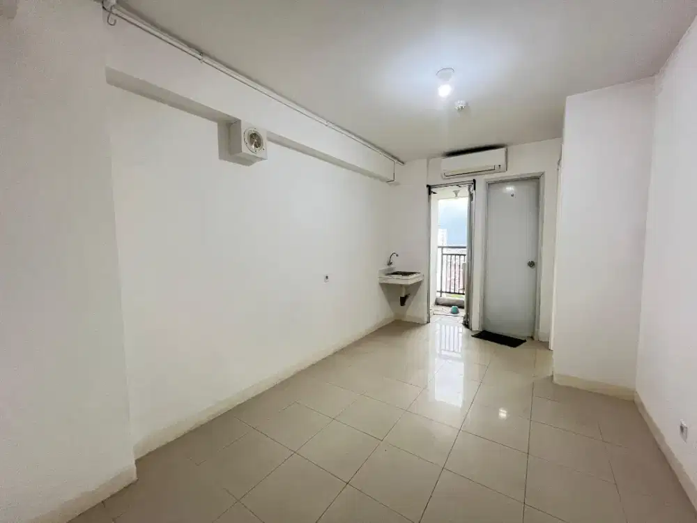 Disewakan 2BR Unfurnish lantai rendah Apartemen Bassura City