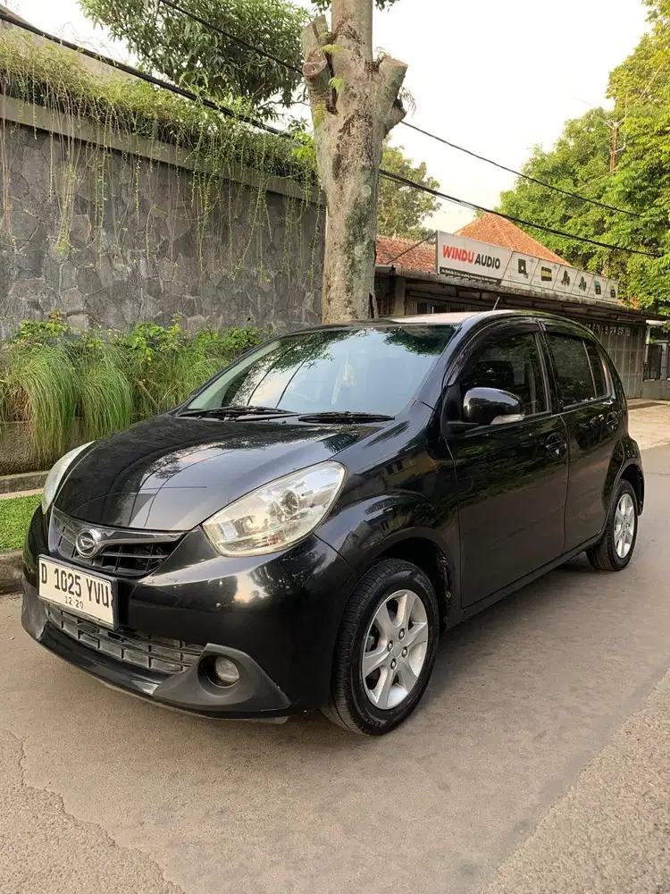 JUAL SIRION ( AT/MATIC ) 2015/2014
