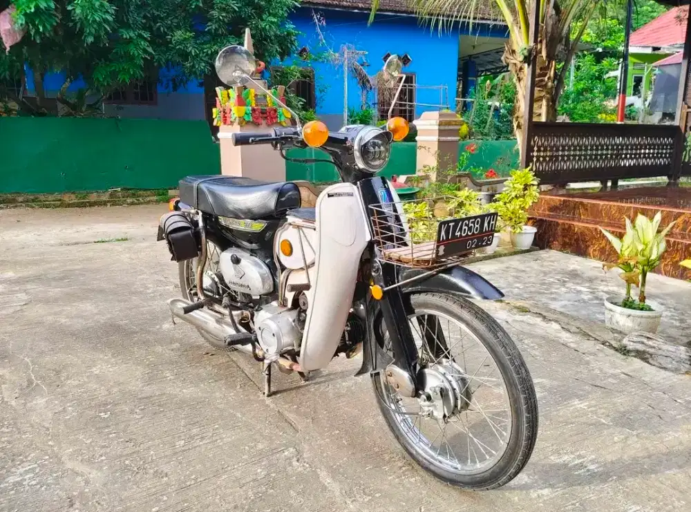 Honda astrea modif c70