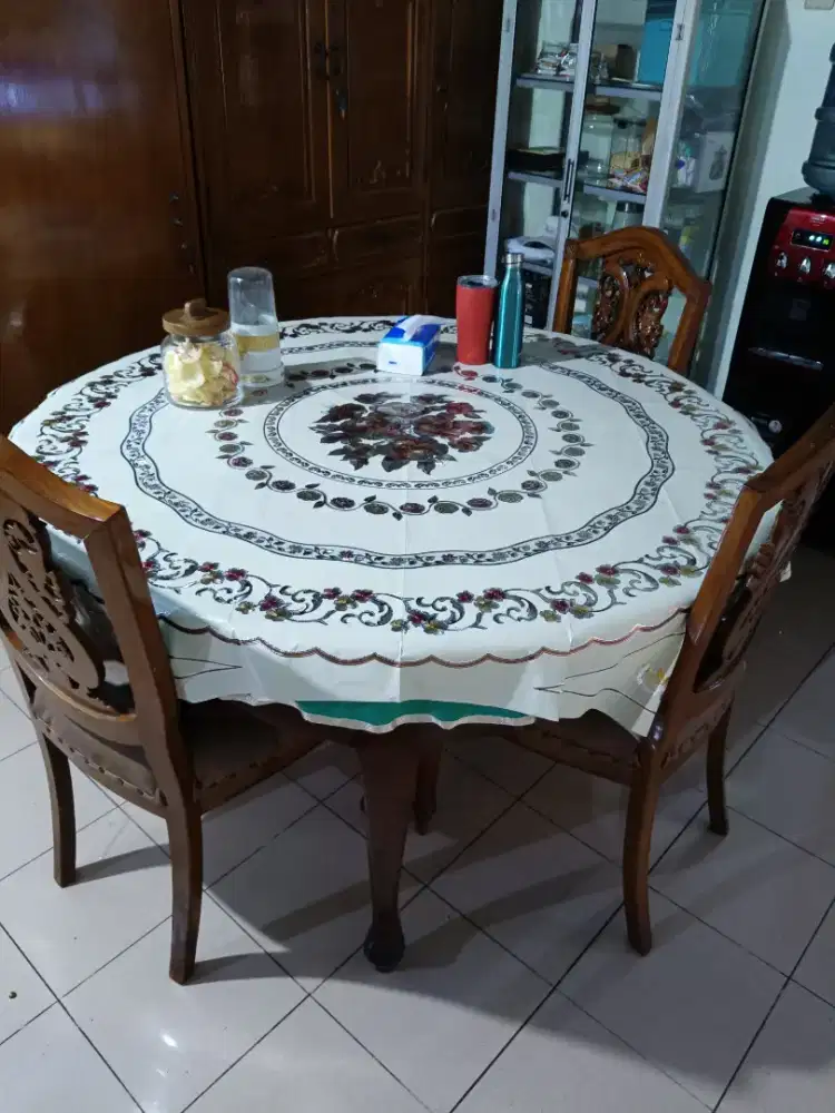 MEJA MAKAN JATI TUA