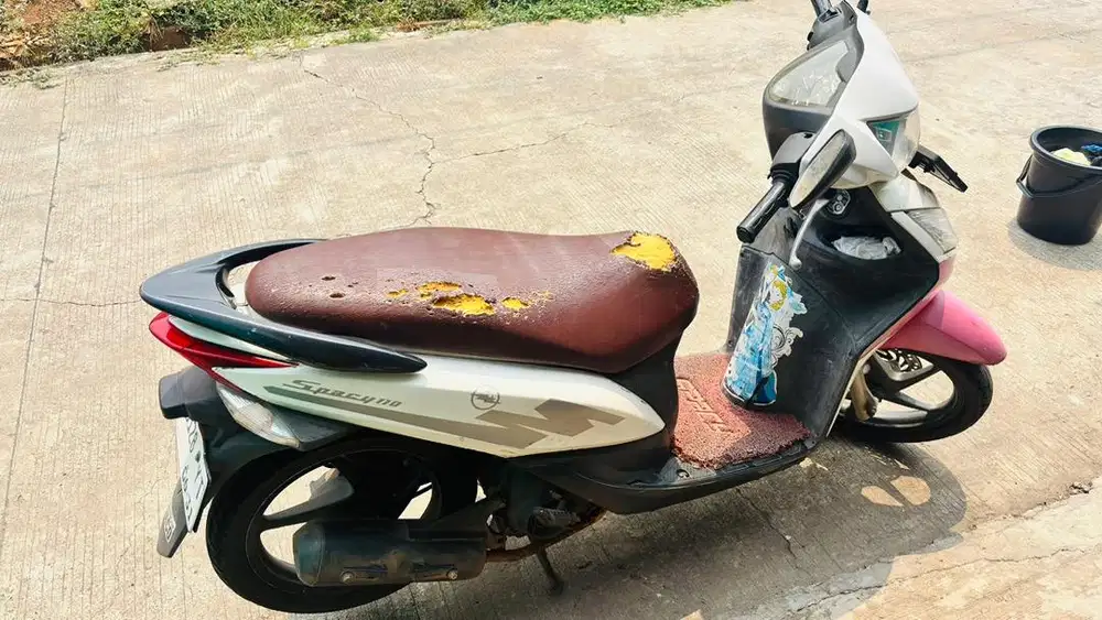 Jual motor spacy honda 2011