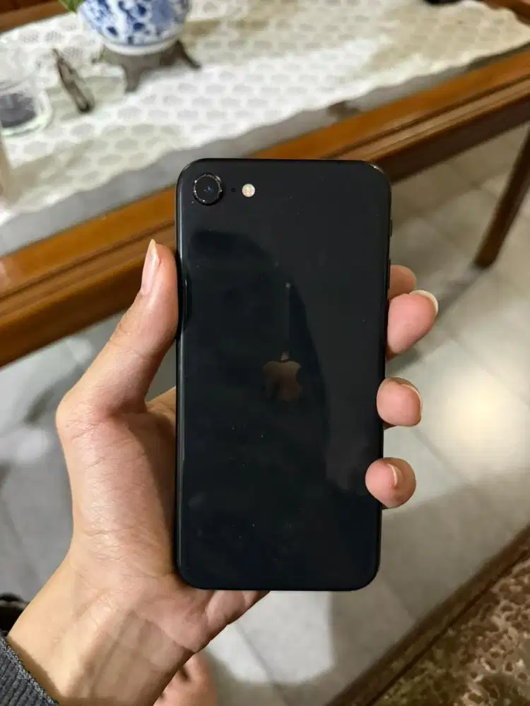 iPhone SE 2020 128gb ibox hp dus mulus